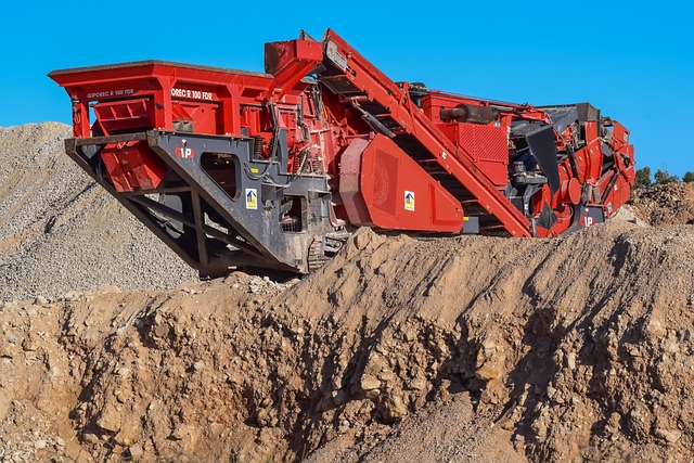 construction-construction-equipment-heav-640x480-2618691.jpeg