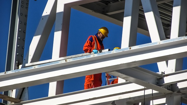 construction-construction-equipment-heav-640x480-69868043.jpeg