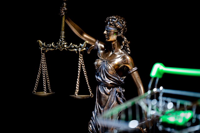 lawyer-640x480-46499413.jpeg