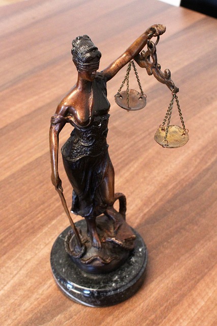 lawyer-640x480-66609512.jpeg