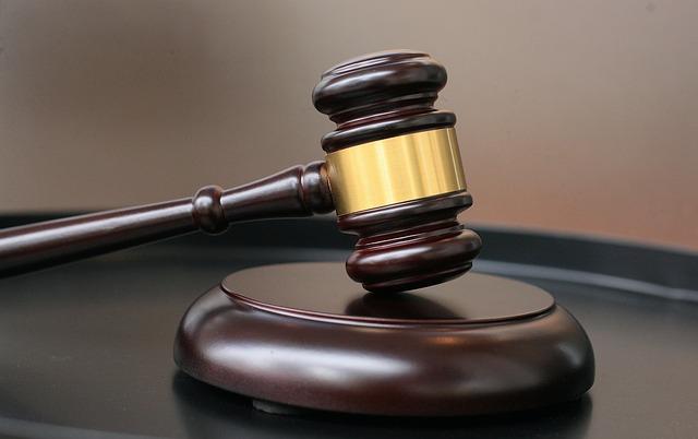 lawyer-640x480-95288425.jpeg