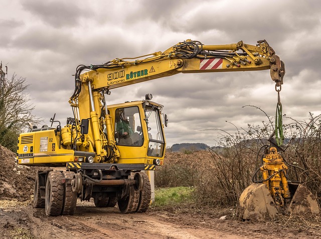 construction-construction-equipment-heav-640x480-28868721.jpeg
