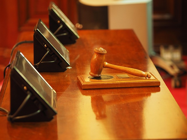 lawyer-640x480-18645082.jpeg