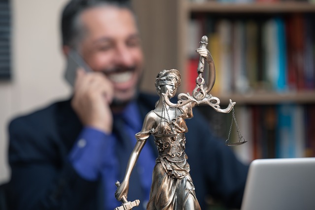 lawyer-640x480-71805704.jpeg