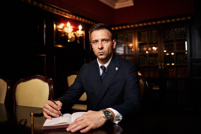 lawyer-640x480-80396013.jpeg