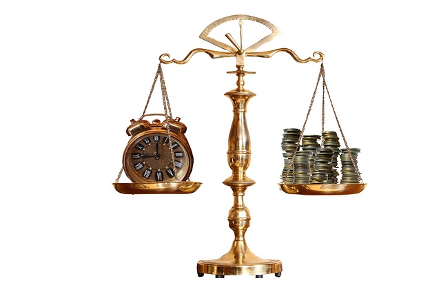 lawyer-640x480-61175405.jpeg