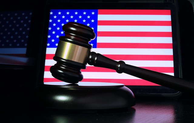 lawyer-640x480-84711244.jpeg
